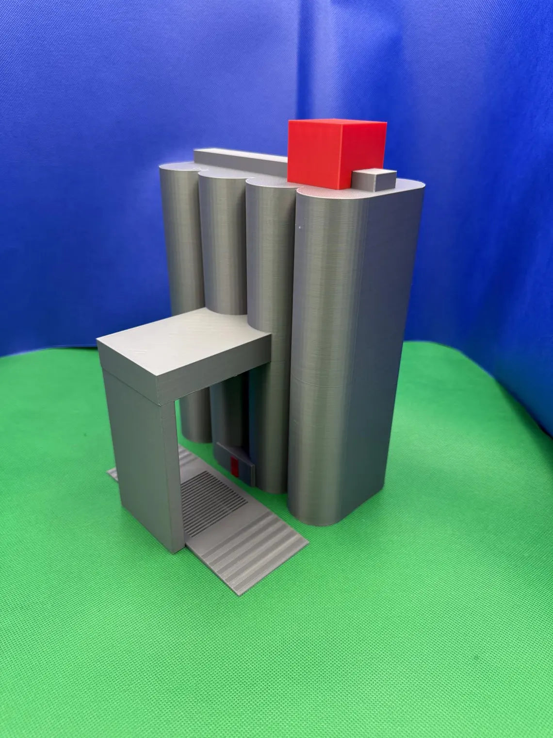 Model Grain Silo Play Set